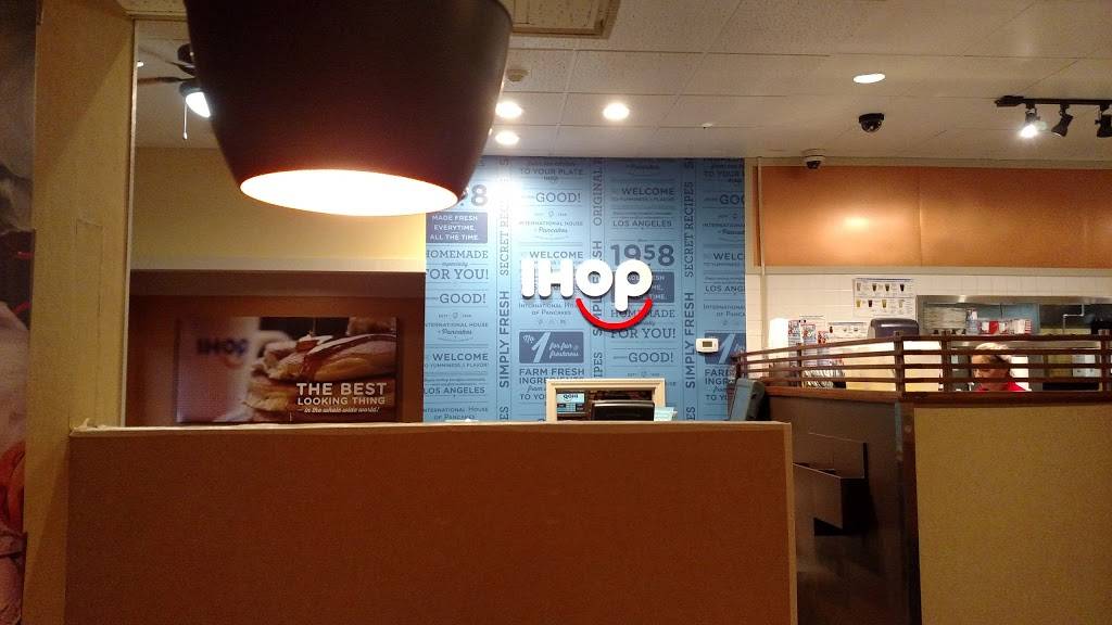 IHOP | bakery | 80 N Euclid Ave, Upland, CA 91786, USA | 9099816944 OR +1 909-981-6944