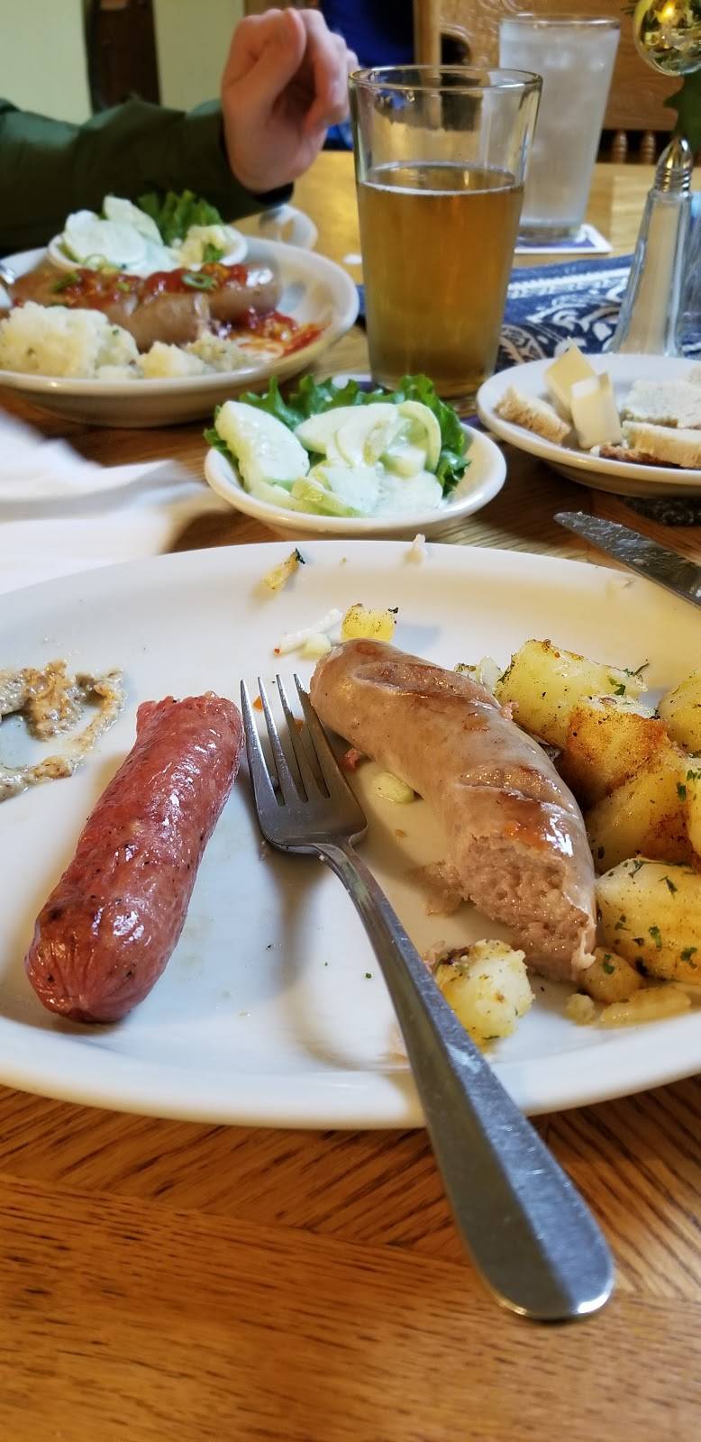 Berliner Kindl German Restaurant | restaurant | 121 Broadway Ave, Black Mountain, NC 28711, USA | 8286695255 OR +1 828-669-5255