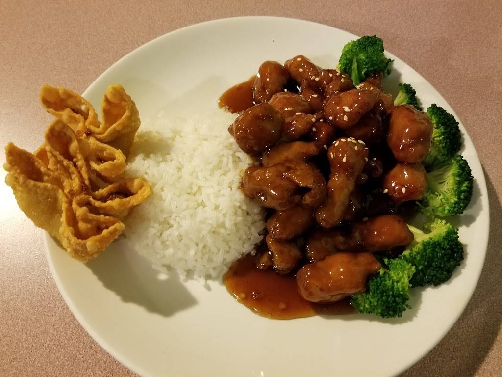 Chop Stick House | restaurant | 5522 N 103rd St, Omaha, NE 68134, USA | 4029653333 OR +1 402-965-3333