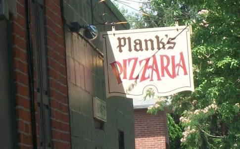 Planks Cafe & Pizzeria | restaurant | 743 Parsons Ave, Columbus, OH 43206, USA | 6144457221 OR +1 614-445-7221