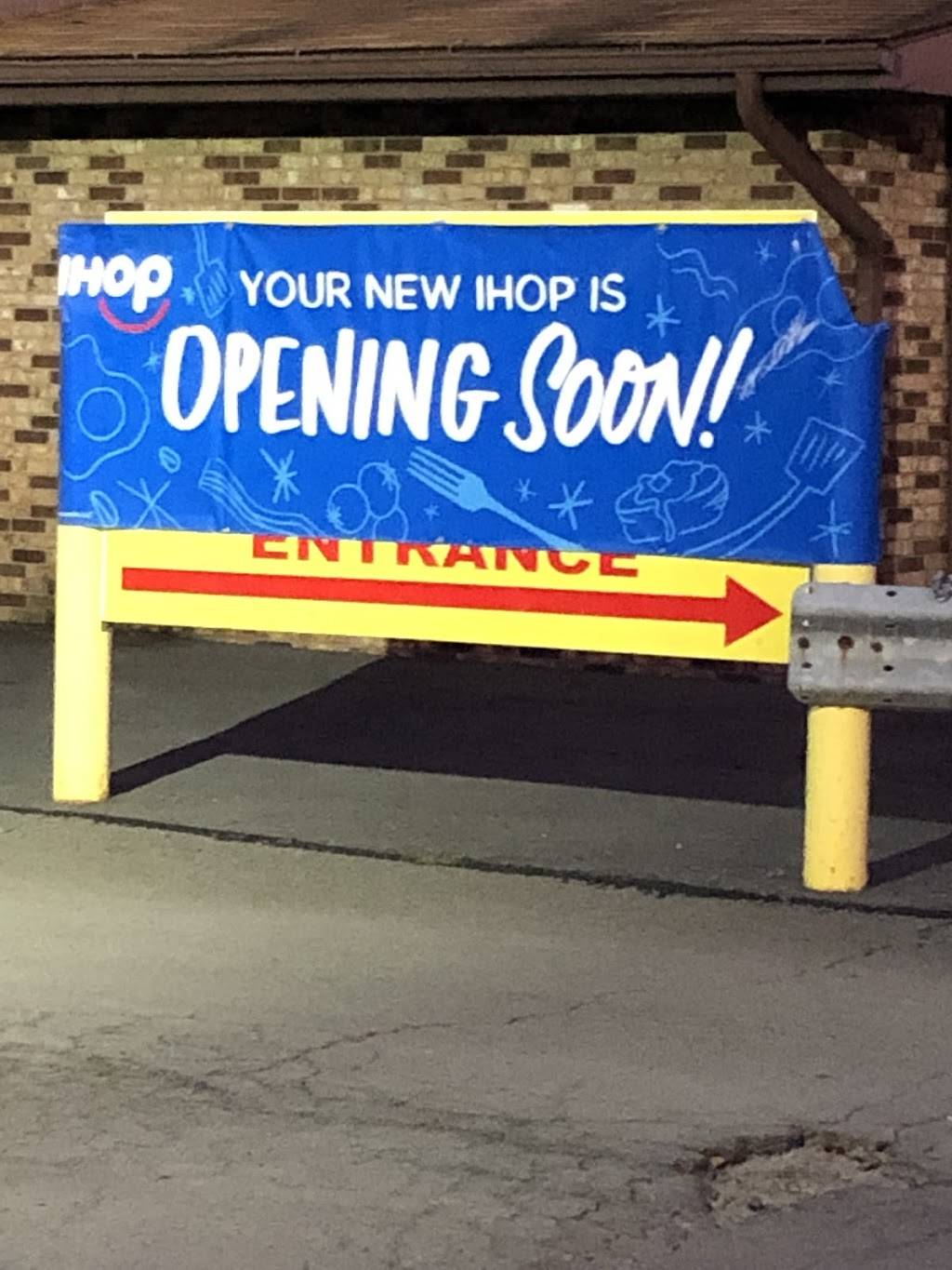 IHOP Lake Ariel | restaurant | 133 Twin Rocks Rd, Lake Ariel, PA 18436, USA | 5706899112 OR +1 570-689-9112