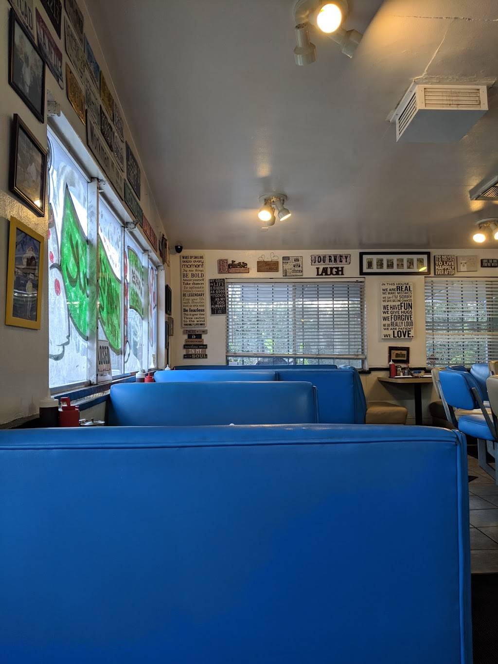 Lisas Coffee Shop | cafe | 1530 W San Bernardino Rd, Covina, CA 91722, USA | 6263392014 OR +1 626-339-2014