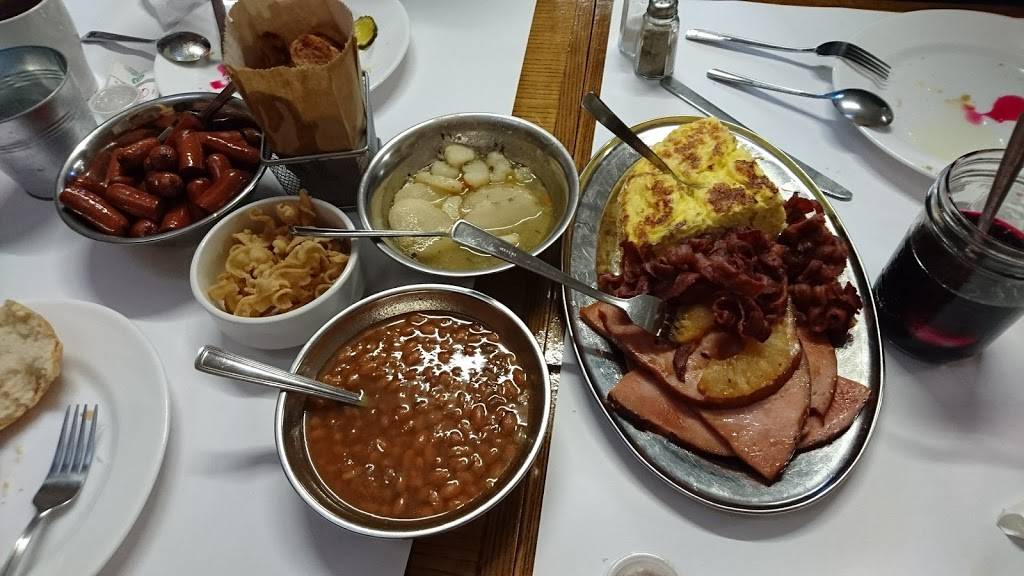 Érablière Au Palais Sucré | restaurant | 864 Rang Chartier, Mont-Saint-Grégoire, QC J0J 1K0, Canada | 4507413363 OR +1 450-741-3363