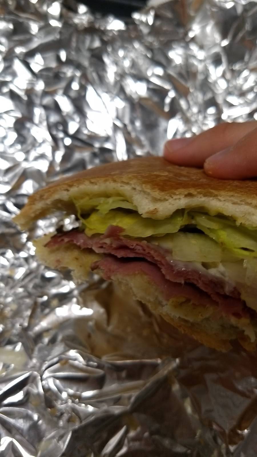 Sarduccis Specialty Subs | restaurant | 955 6th St South, Kirkland, WA 98033, USA | 4258278253 OR +1 425-827-8253