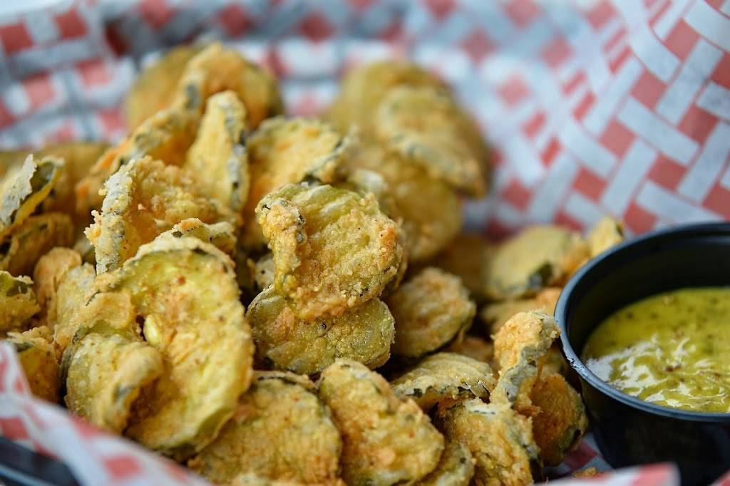 Lil Piggys Bar-B-Q | meal delivery | 1201 1st St, Coronado, CA 92118, USA | 6195220217 OR +1 619-522-0217