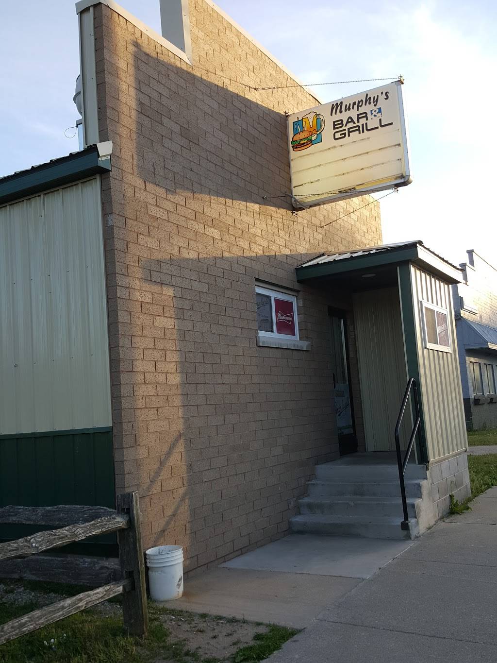 Murphys Bar | restaurant | 32 Northern Ave, Barryton, MI 49305, USA | 9893827466 OR +1 989-382-7466