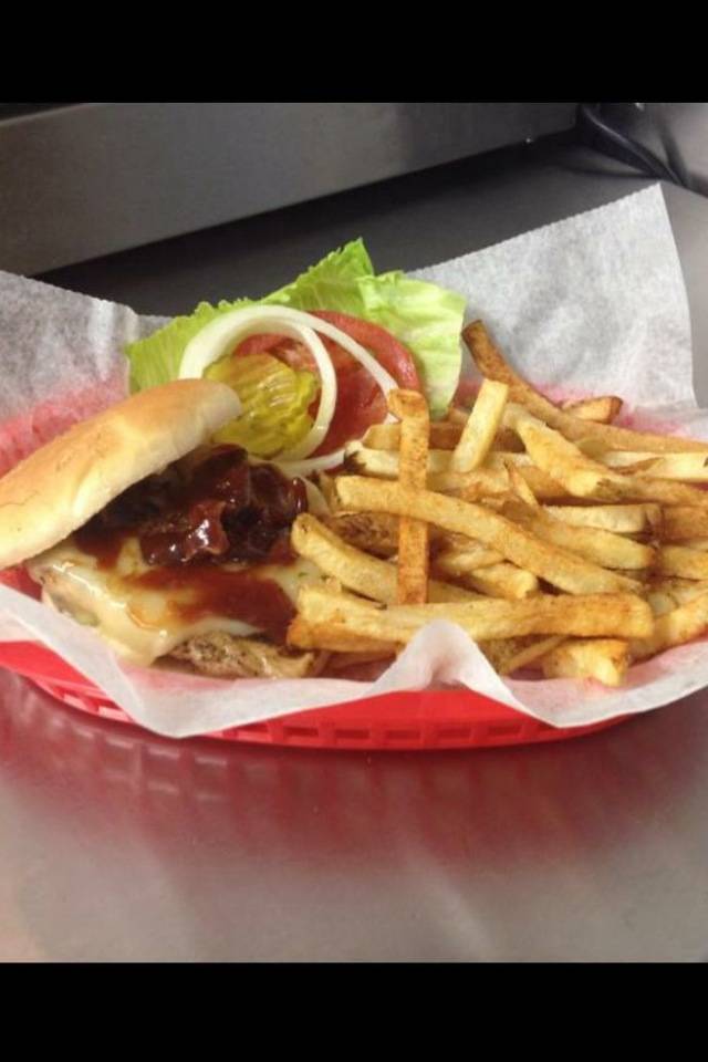 The Scoop of Villa Grove |  | 20 S Main St, Villa Grove, IL 61956, USA | 2176811055 OR +1 217-681-1055