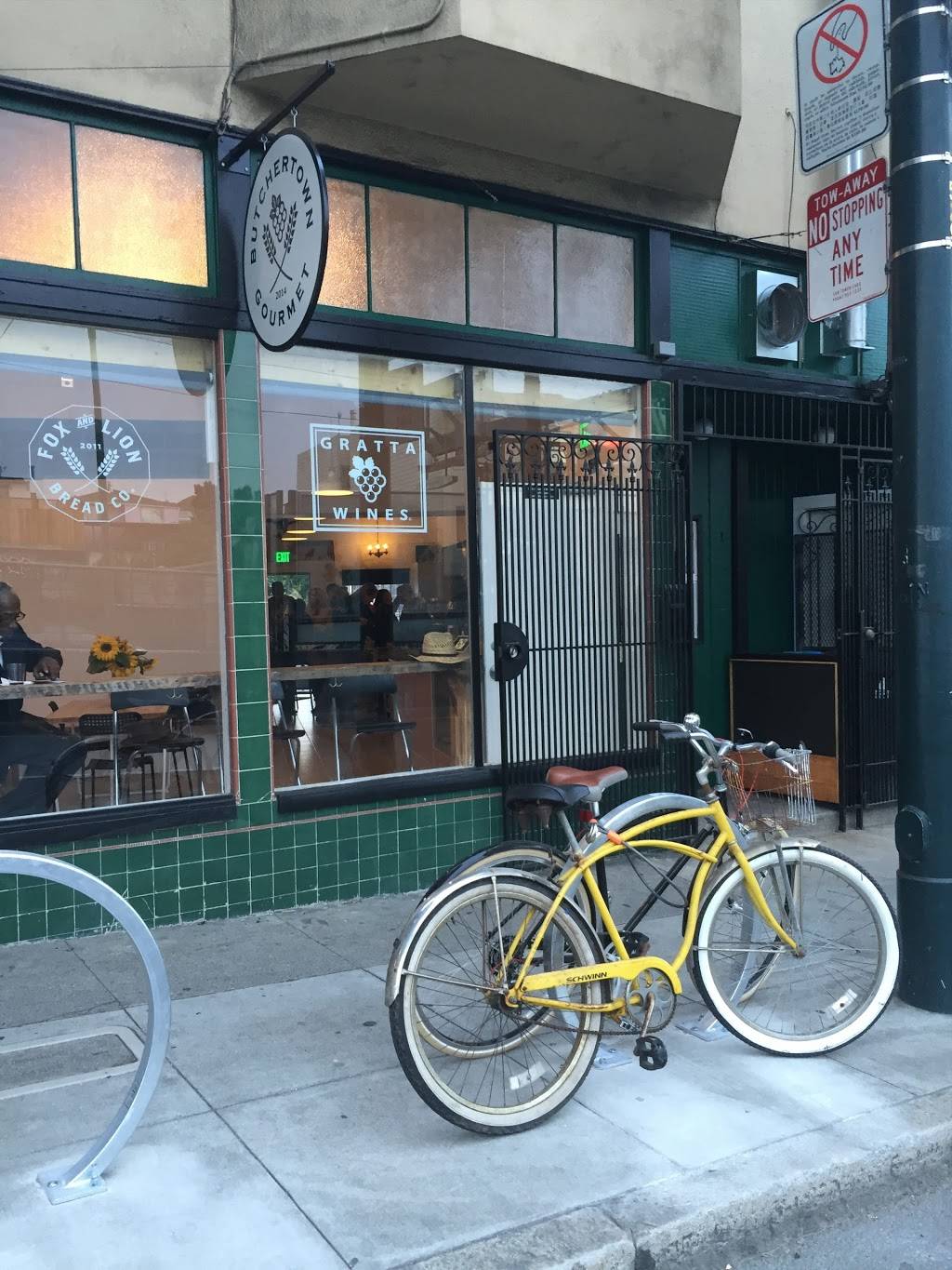 Fox and Lion Bread | cafe | 5273 3rd St, San Francisco, CA 94124, USA | 4158729789 OR +1 415-872-9789