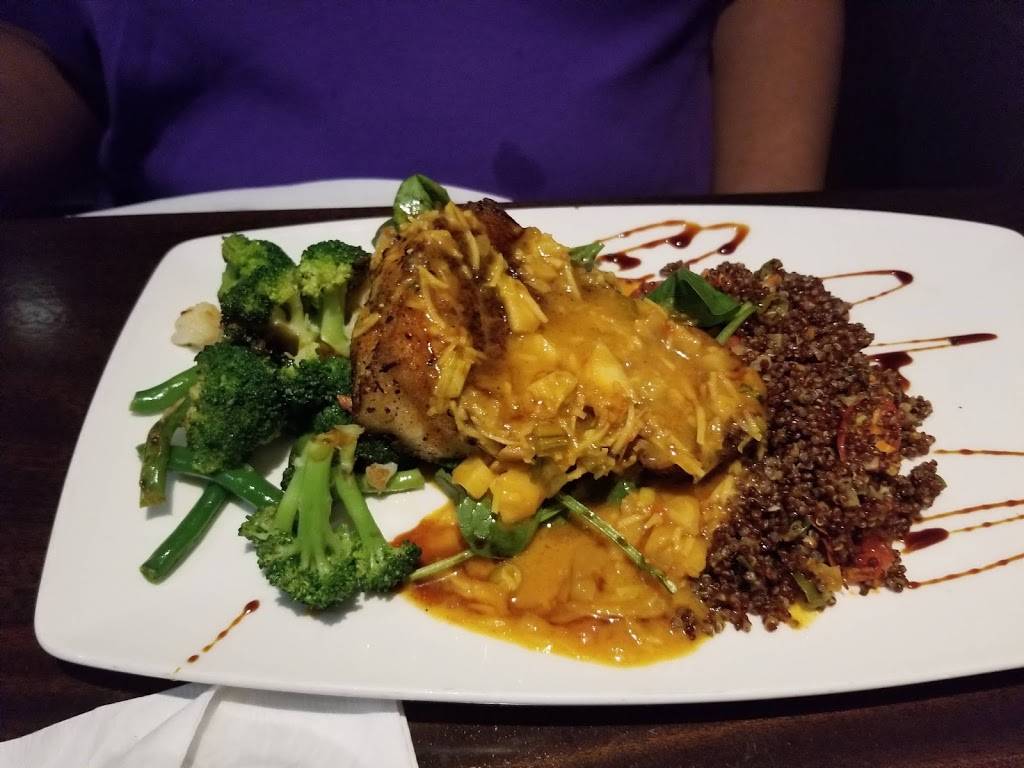 Ludals Italian Restaurant | restaurant | 28 Broadway, North Haven, CT 06473, USA | 2032341814 OR +1 203-234-1814