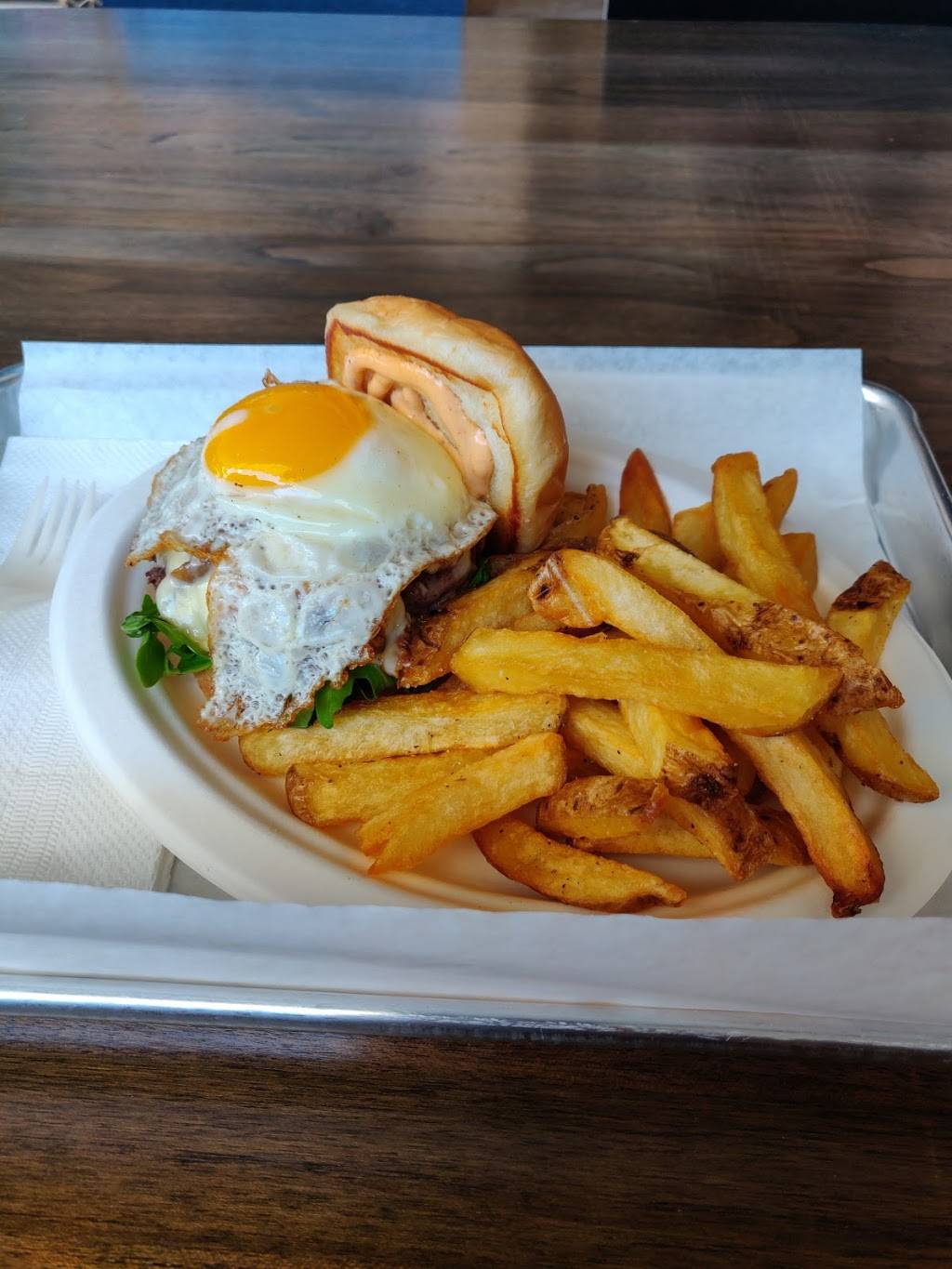 The Left Handed Cook | restaurant | 2901 Honolulu Ave, Glendale, CA 91214, USA | 7472557411 OR +1 747-255-7411