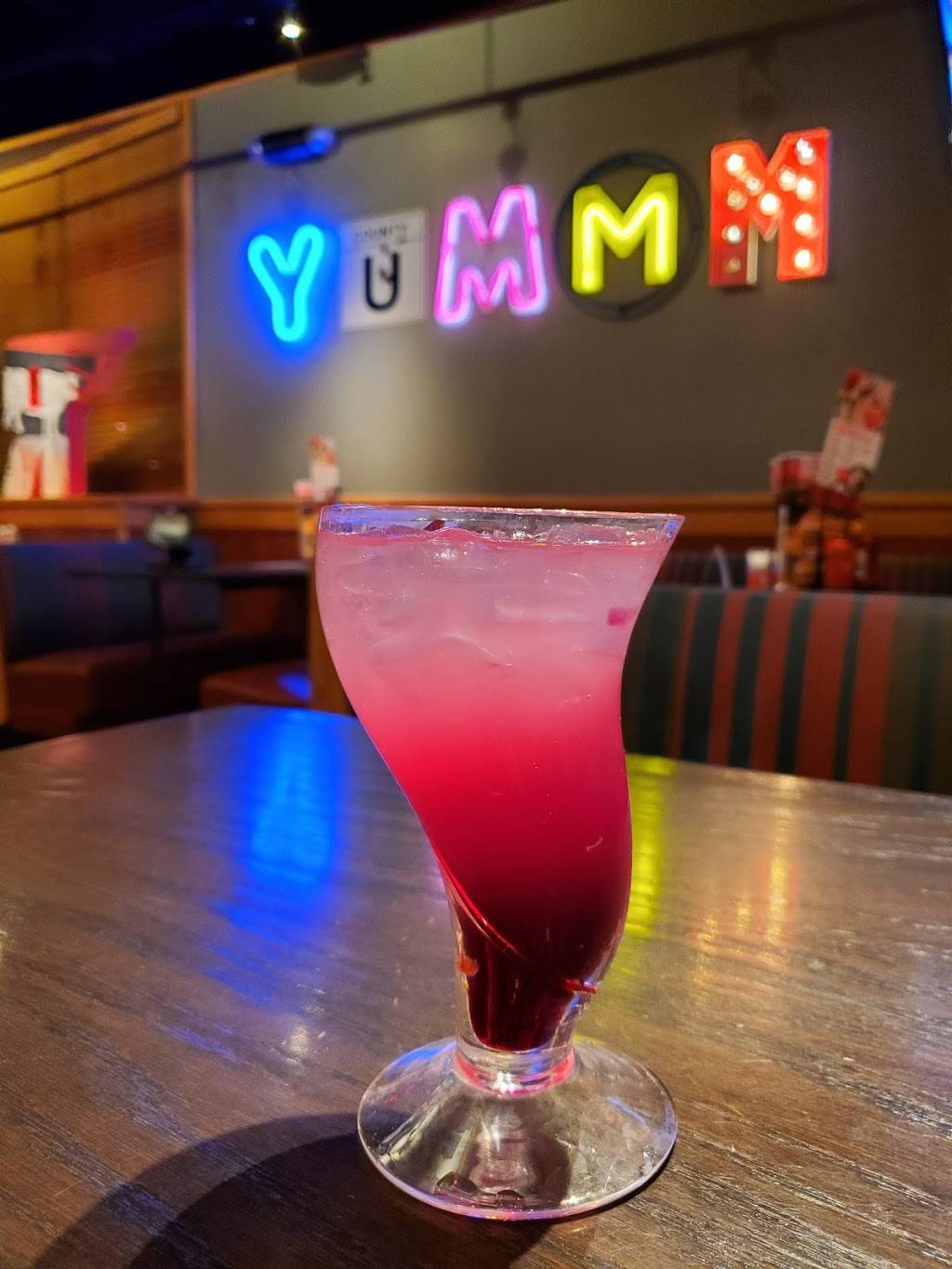 Donatos Pizza | restaurant | 3770 Bloomington St, Colorado Springs, CO 80922, USA | 7196228157 OR +1 719-622-8157