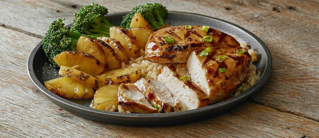 Logans Roadhouse | restaurant | the Commons Shopping Center w/ Target & Best Buy, 115 Retail Commons Pkwy, Martinsburg, WV 25403, USA | 3042641500 OR +1 304-264-1500