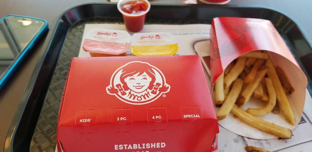 Wendys | restaurant | 13008 Eastlake Blvd, El Paso, TX 79928, USA | 9152473770 OR +1 915-247-3770