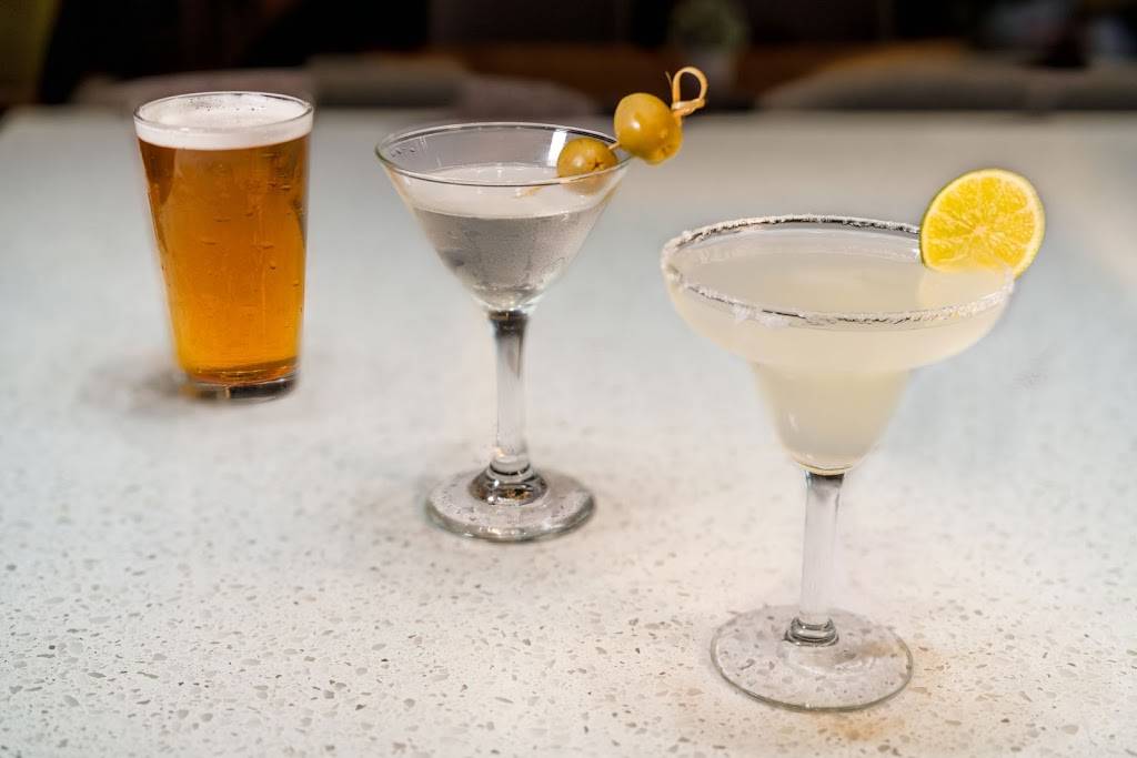 London Bar & Grill | restaurant | London Bar & Grill, 195 Hegenberger Rd, Oakland, CA 94621, USA | 5106262501 OR +1 510-626-2501