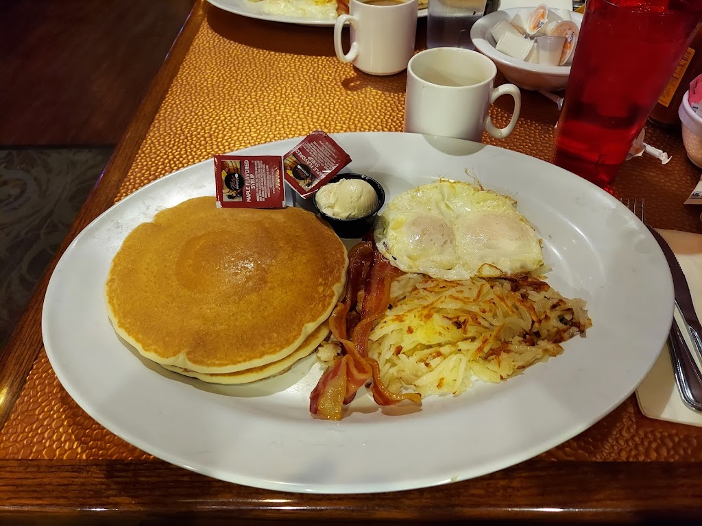 Binions Cafe | restaurant | 128 E Fremont St, Las Vegas, NV 89101, USA | 7023821600 OR +1 702-382-1600