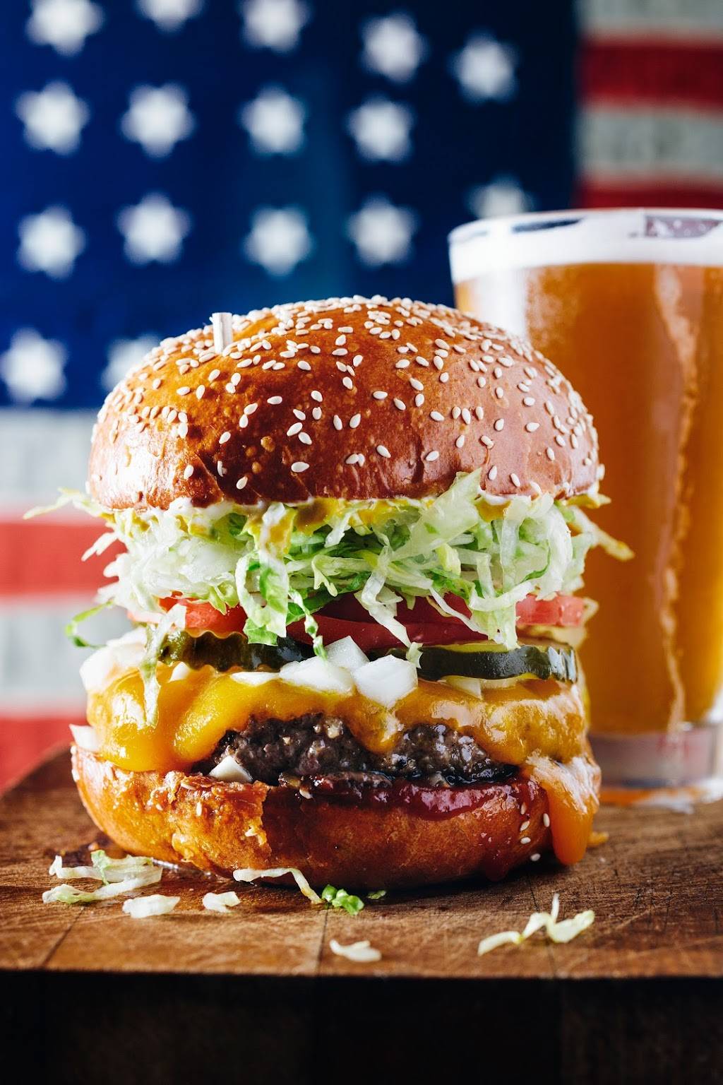 Houstons | restaurant | 3539 Northside Pkwy NW, Atlanta, GA 30327, USA | 4042627130 OR +1 404-262-7130