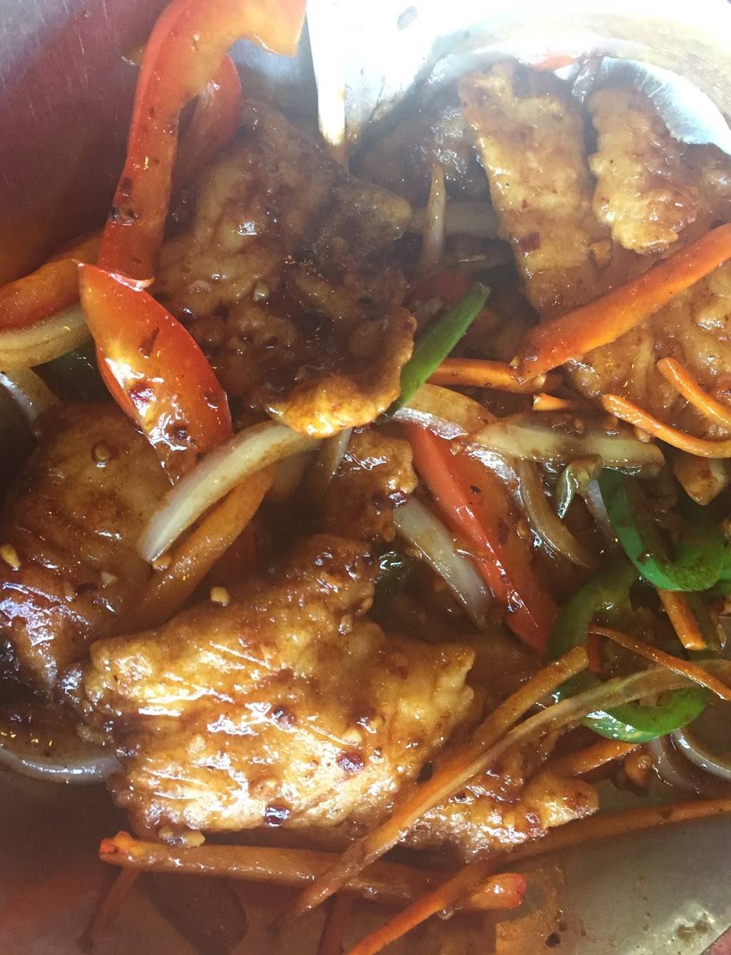 Royal Chopstick | restaurant | 9625 Webb Chapel Rd #400, Dallas, TX 75220, USA | 2143522300 OR +1 214-352-2300