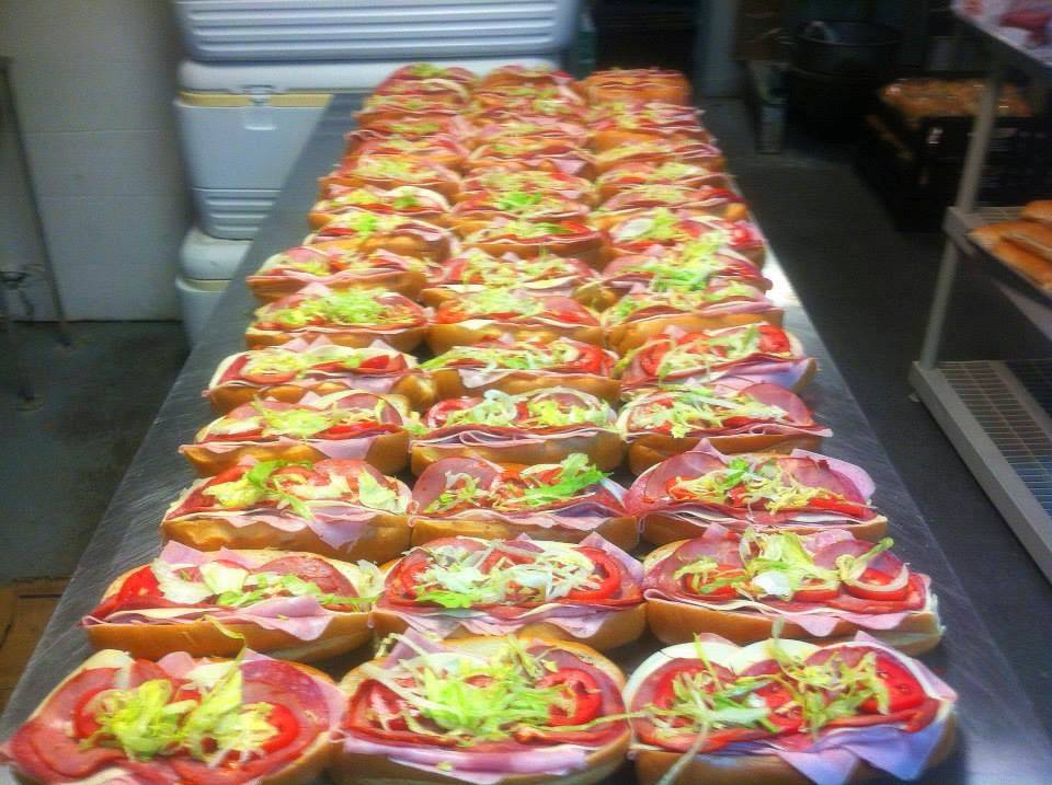 Champs Food Mart & Pizza | restaurant | 4104 Oleander Ave, Fort Pierce, FL 34982, USA | 7724644215 OR +1 772-464-4215