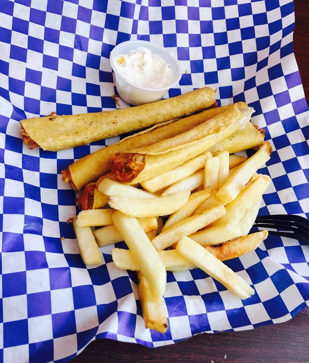 Flautas La Pila | restaurant | 1420 S Federal Blvd, Denver, CO 80219, USA | 3039220984 OR +1 303-922-0984