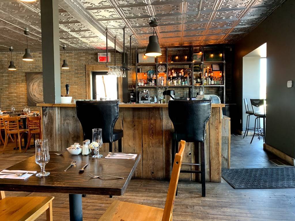 Bistro Cafe Delice | restaurant | 84 Rue Saint Laurent, Beauharnois, QC J6N 2S7, Canada | 4503951103 OR +1 450-395-1103