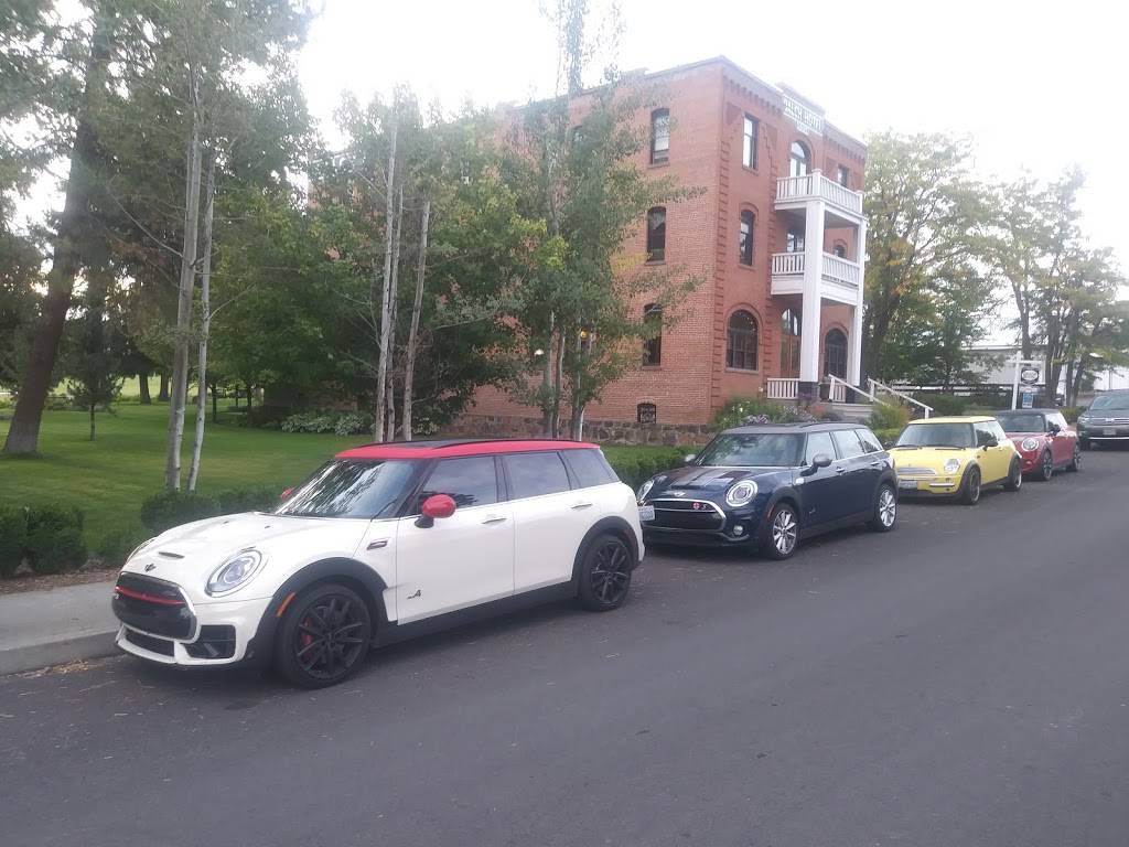 Balch Hotel | restaurant | 40 Heimrich St, Dufur, OR 97021, USA | 5414672277 OR +1 541-467-2277