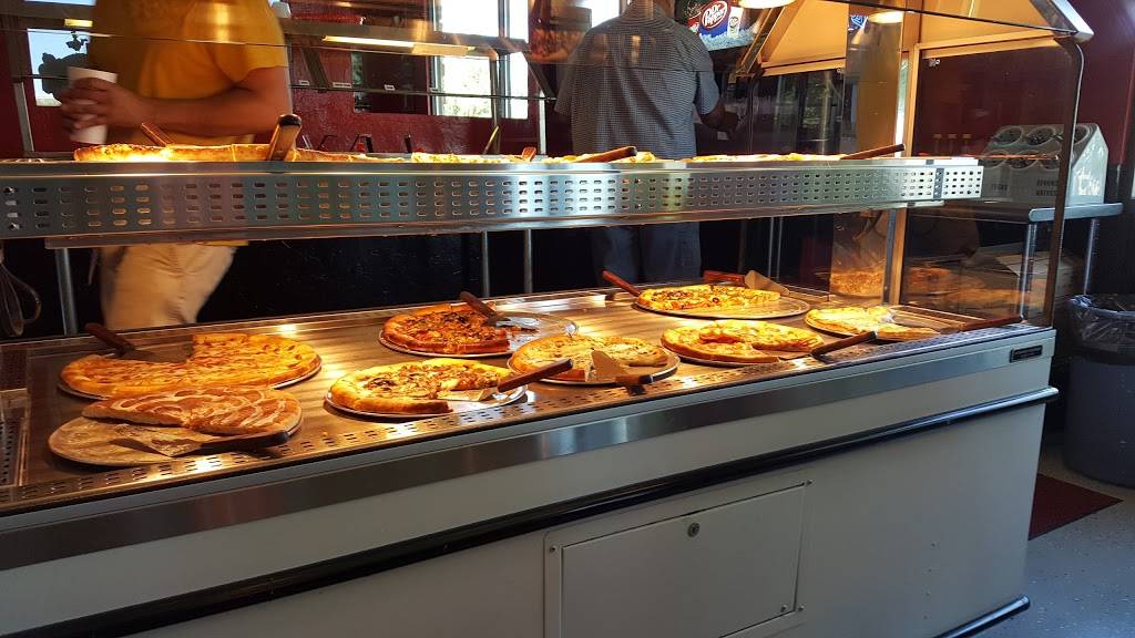 Bosses Pizza, Wings & Burgers Western Center | restaurant | 2740 Western Center Blvd #528, Fort Worth, TX 76131, USA | 8178475500 OR +1 817-847-5500