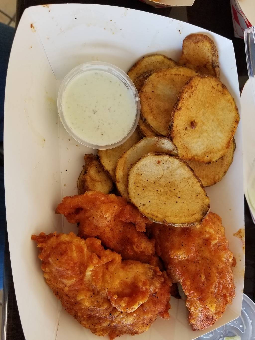 Shorty And Wags Original Chicken Wings | restaurant | 860 E Warner Rd, Gilbert, AZ 85296, USA | 4805070910 OR +1 480-507-0910