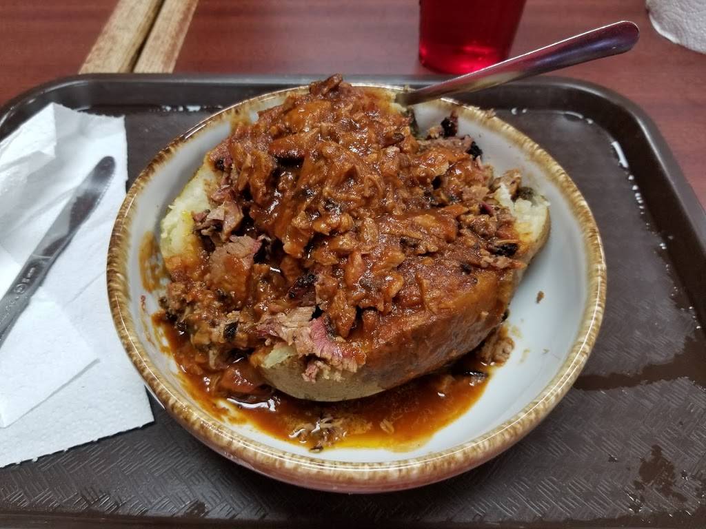 Lukas Barbecue & Steakhouse inc | restaurant | 17052 Saturn Ln, Houston, TX 77058, USA | 2812868669 OR +1 281-286-8669