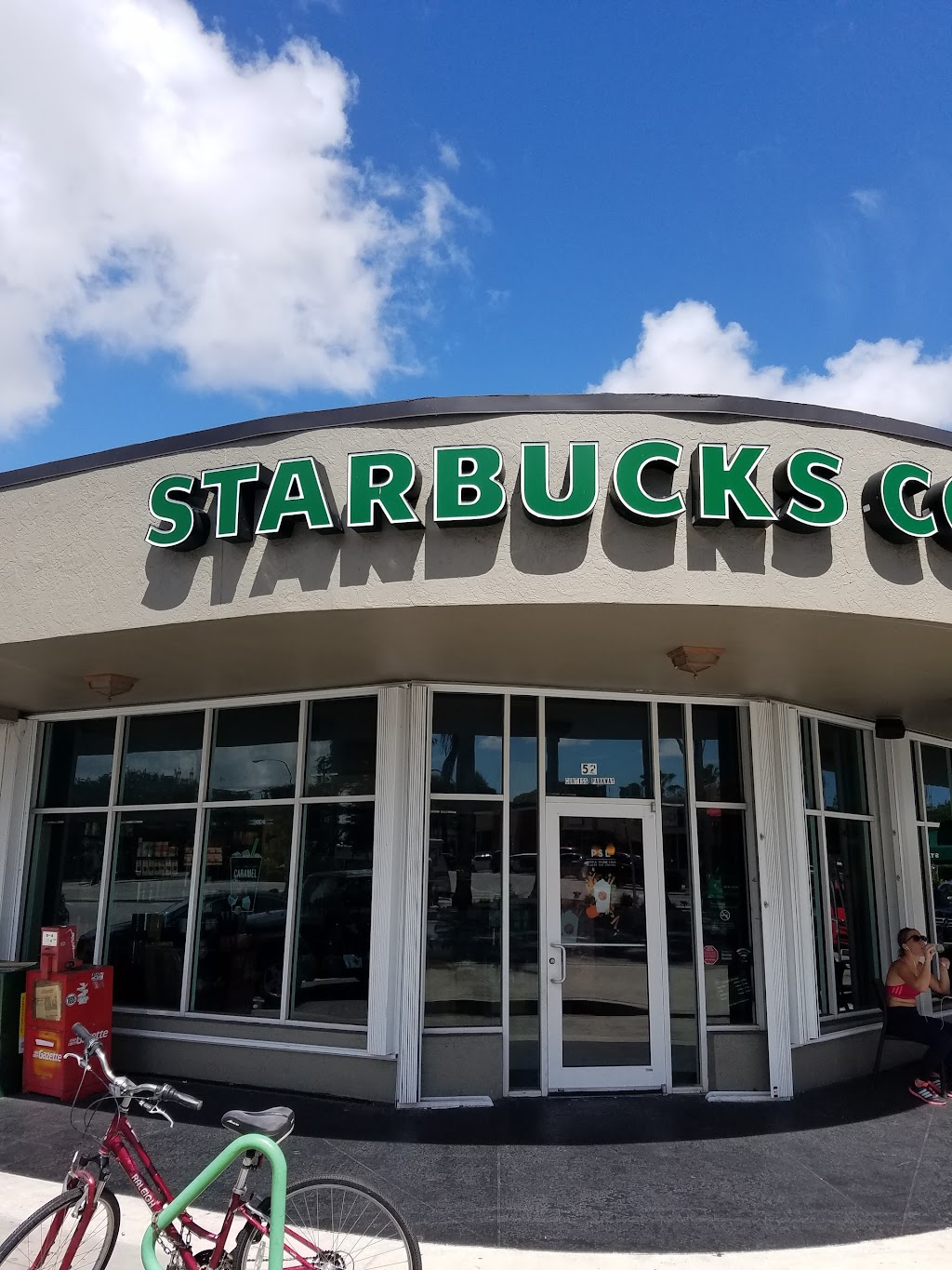 Starbucks | cafe | 52 Curtiss Pkwy, Miami Springs, FL 33166, USA | 3058852296 OR +1 305-885-2296