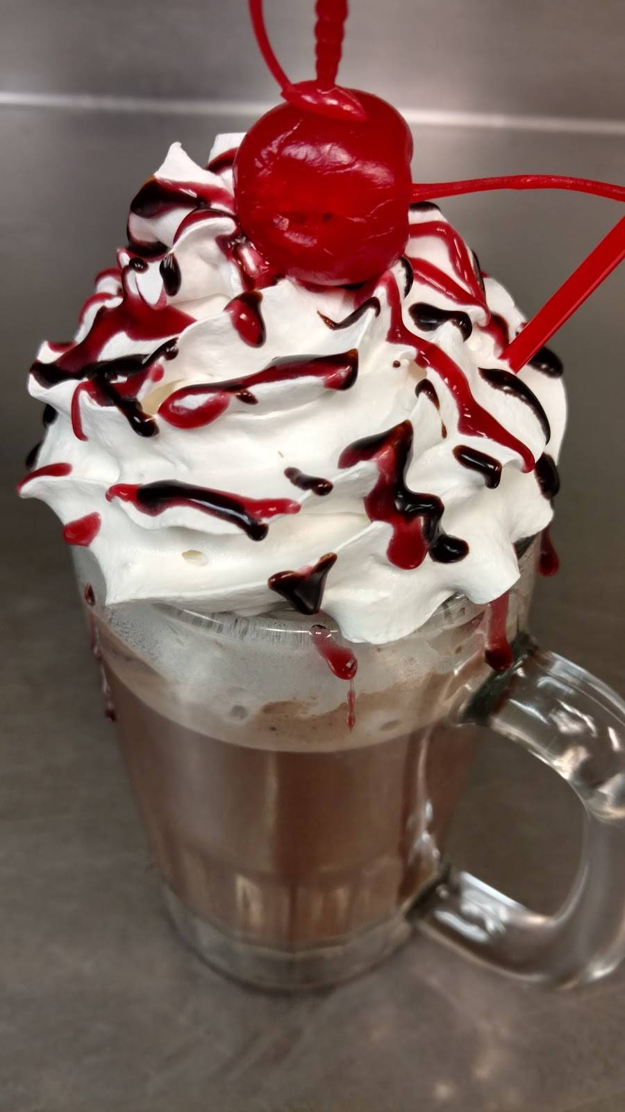 Scallywags Grub & Spirits | restaurant | 6558 Old Lake Shore Rd, Derby, NY 14047, USA | 7169474111 OR +1 716-947-4111