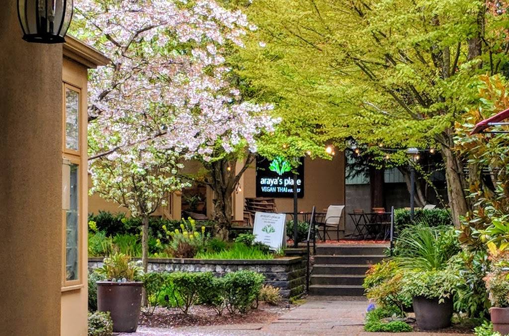 Arayas Place | restaurant | 2808 E Madison St, Seattle, WA 98112, USA | 2064026634 OR +1 206-402-6634