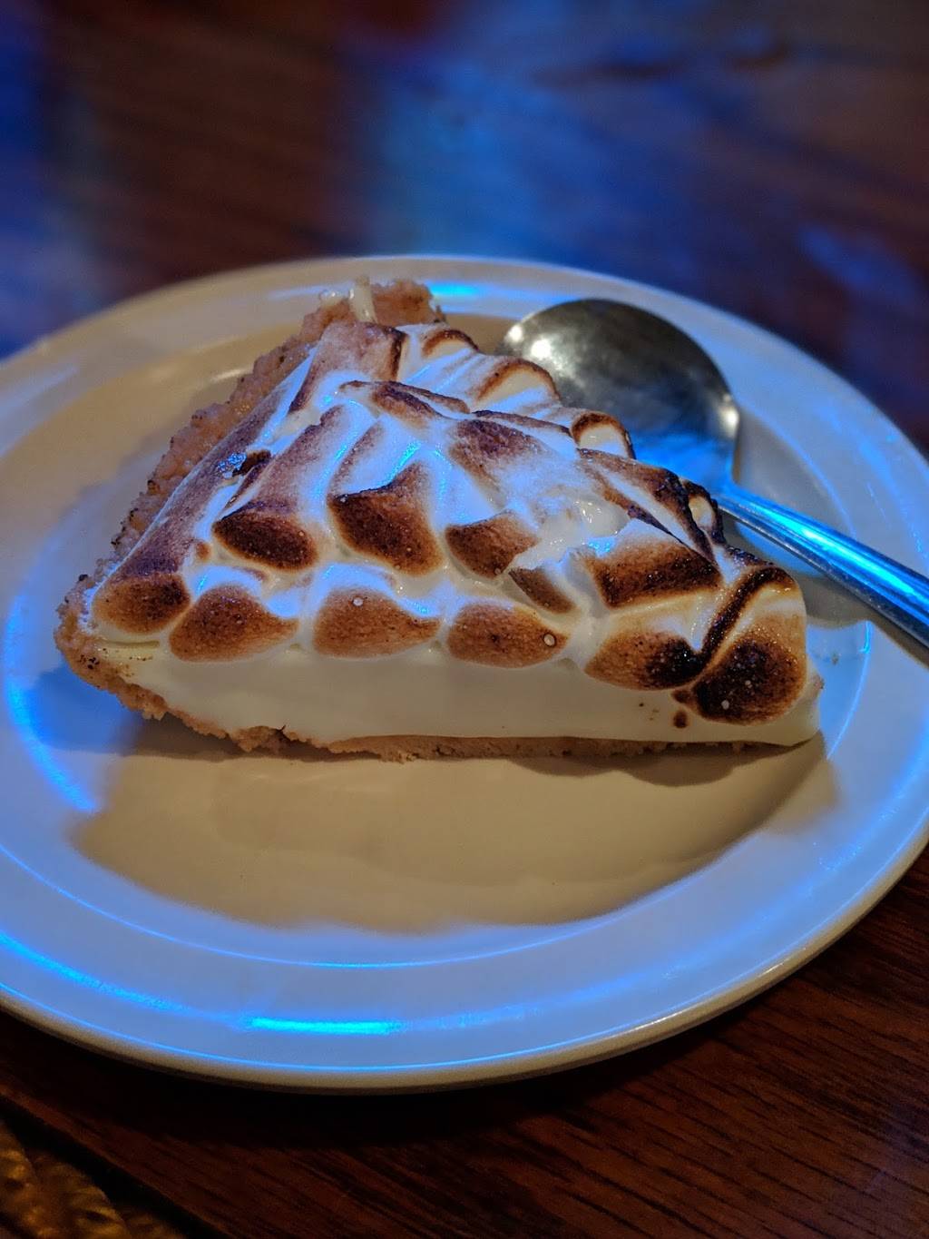 Smokin Oyster Brewery | restaurant | 340 Old San Carlos Blvd, Fort Myers Beach, FL 33931, USA | 2394633474 OR +1 239-463-3474