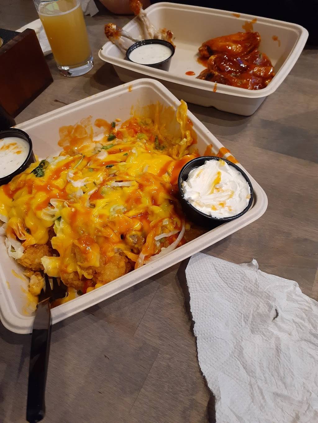 Pour & Connect | restaurant | 865 Port Republic Rd STE 125, Harrisonburg, VA 22801, USA | 5402098808 OR +1 540-209-8808