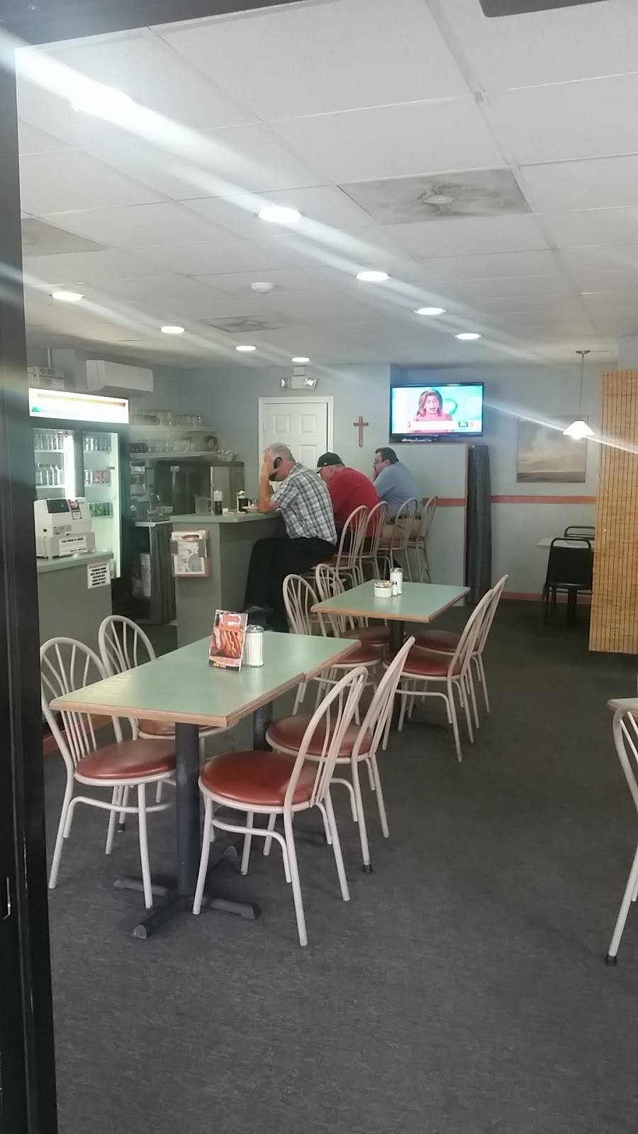 Sunrise Grill | restaurant | 250 Campbell Ave, West Haven, CT 06516, USA | 2039348931 OR +1 203-934-8931