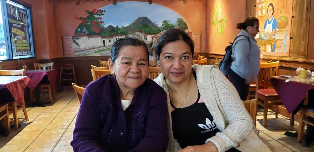 Pulgarcito Family Restaurant | restaurant | 1311 Vermont Ave, Los Angeles, CA 90006, USA | 2133886635 OR +1 213-388-6635