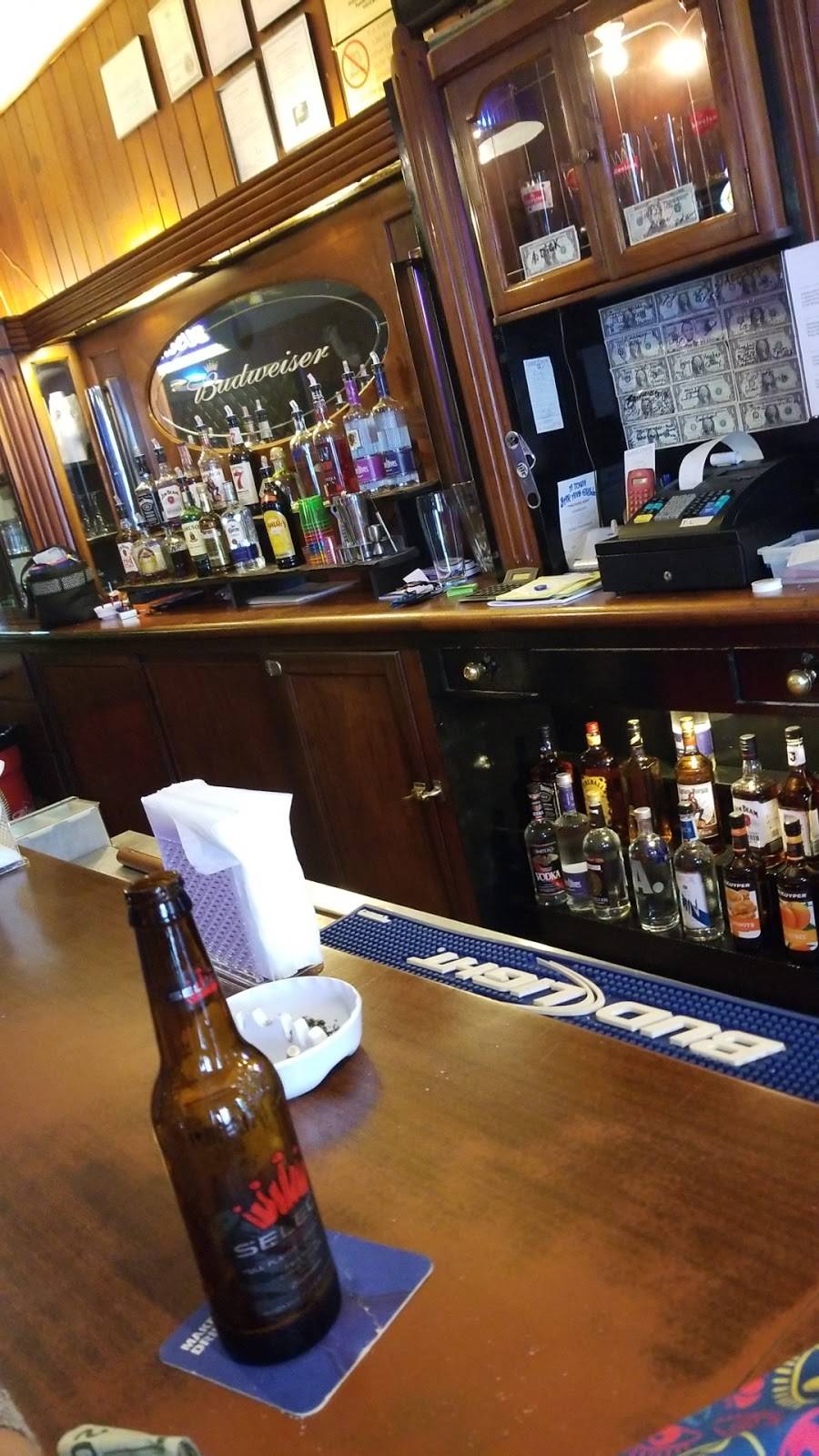 Auxvasse Bar & Grill | restaurant | 105 S Main St, Auxvasse, MO 65231, USA | 5733863636 OR +1 573-386-3636