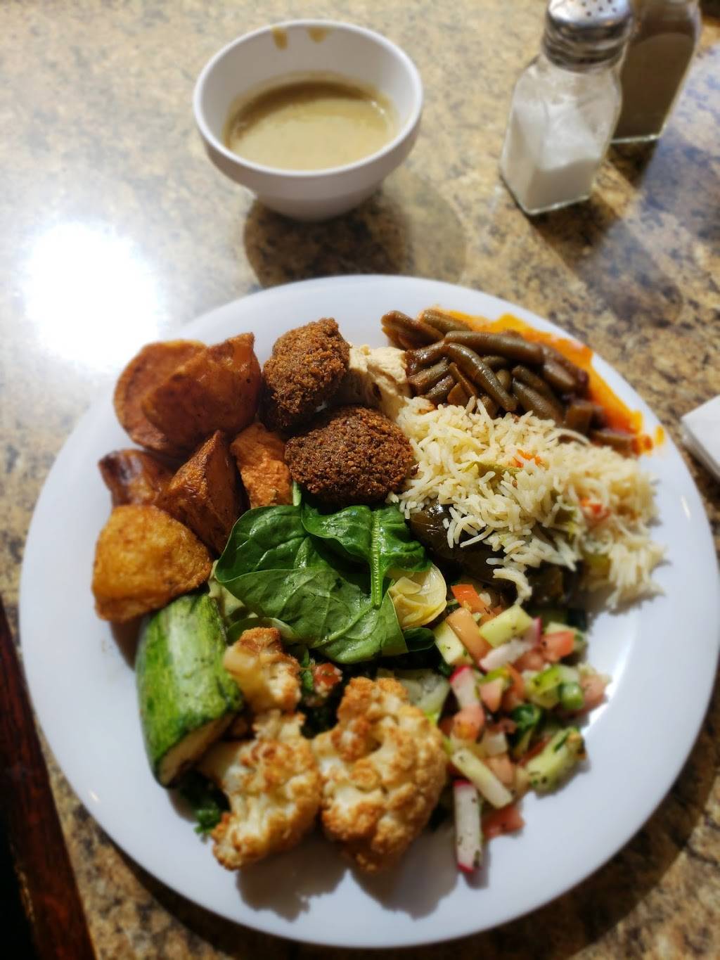 Dimassis Mediterranean Buffet | restaurant | 825 W Royal Ln, Irving, TX 75039, USA | 9729259390 OR +1 972-925-9390