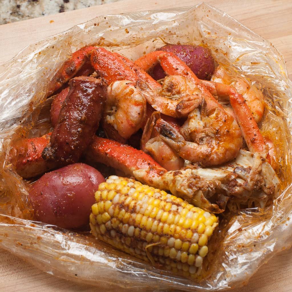 Bluff City Crab | restaurant | 3705 Malco Way suite 102, Memphis, TN 38125, USA | 9014216405 OR +1 901-421-6405