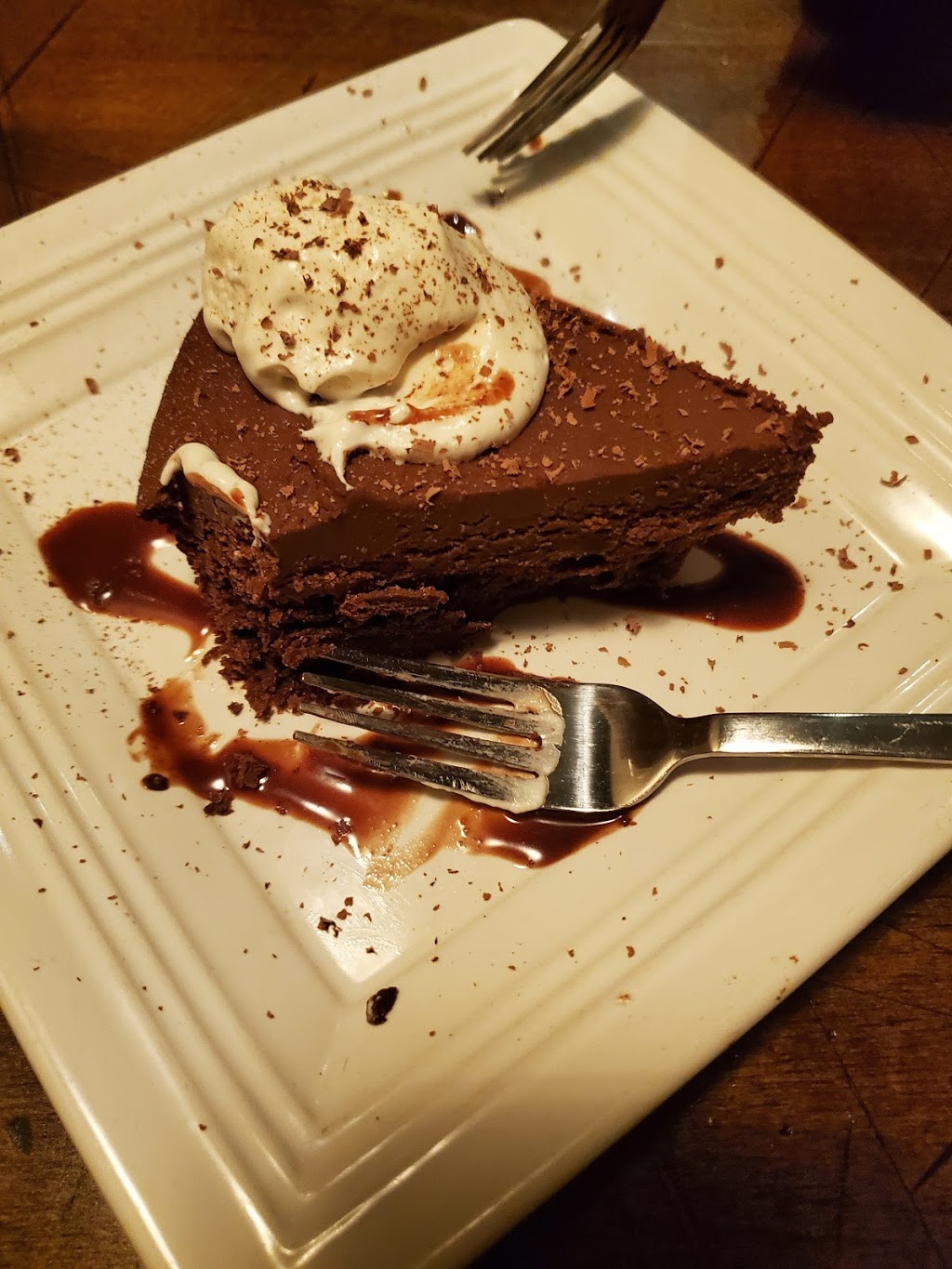 Table 32 | restaurant | 100 S Virginia St, Sioux City, IA 51101, USA | 7124541866 OR +1 712-454-1866