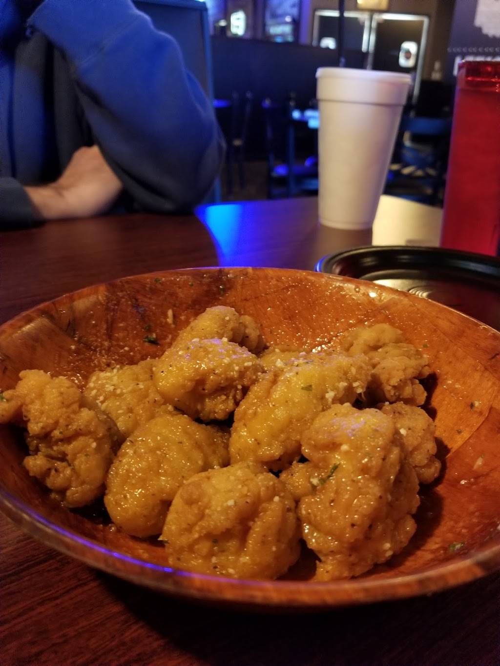 Coaches Burger Bar Austintown | restaurant | 5529 Mahoning Avenue Weston Center Plaza, Austintown, OH 44515, USA | 3303308686 OR +1 330-330-8686