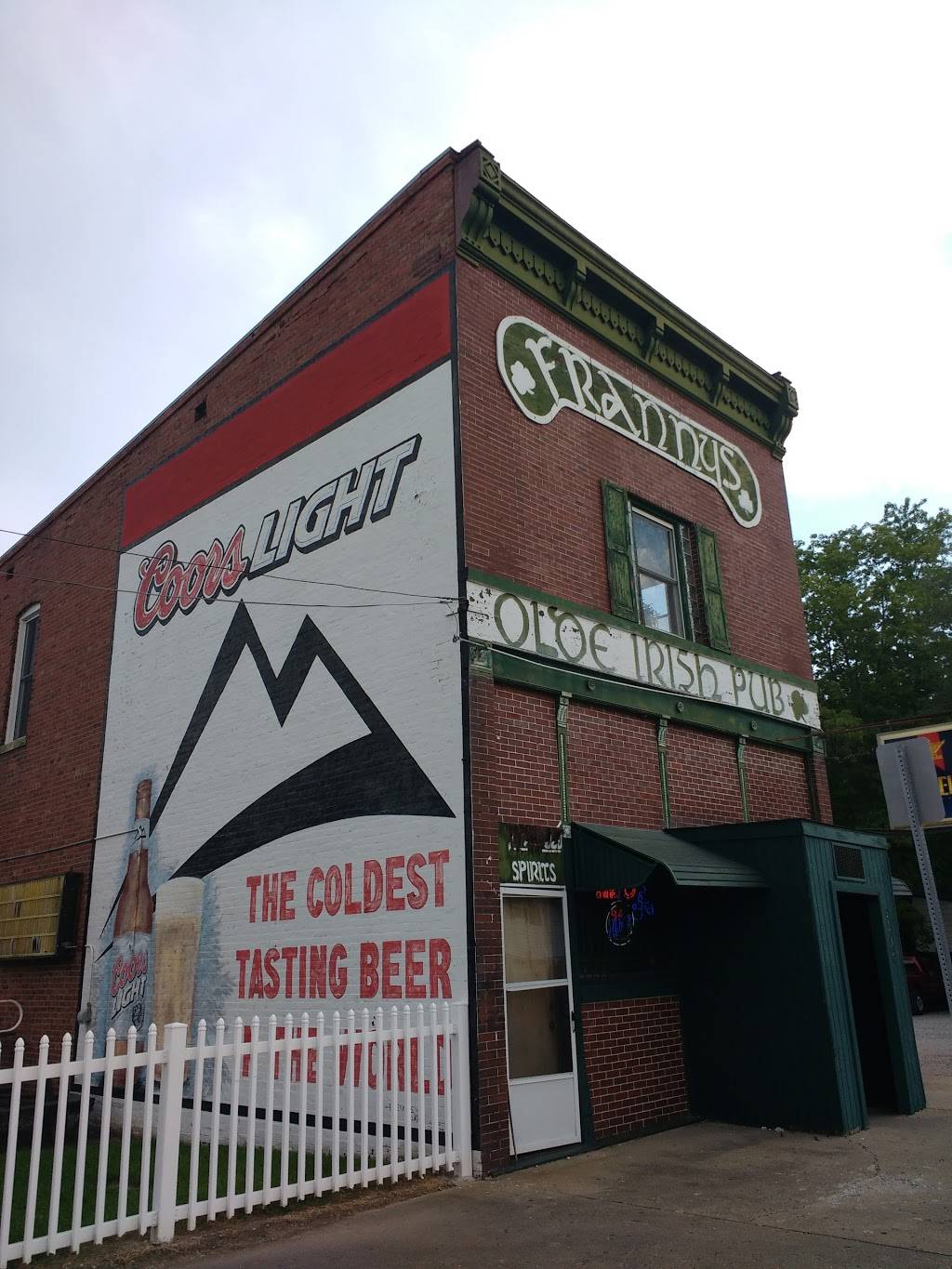 Frannys | restaurant | 2136 N 8th St, Springfield, IL 62702, USA | 2175287445 OR +1 217-528-7445