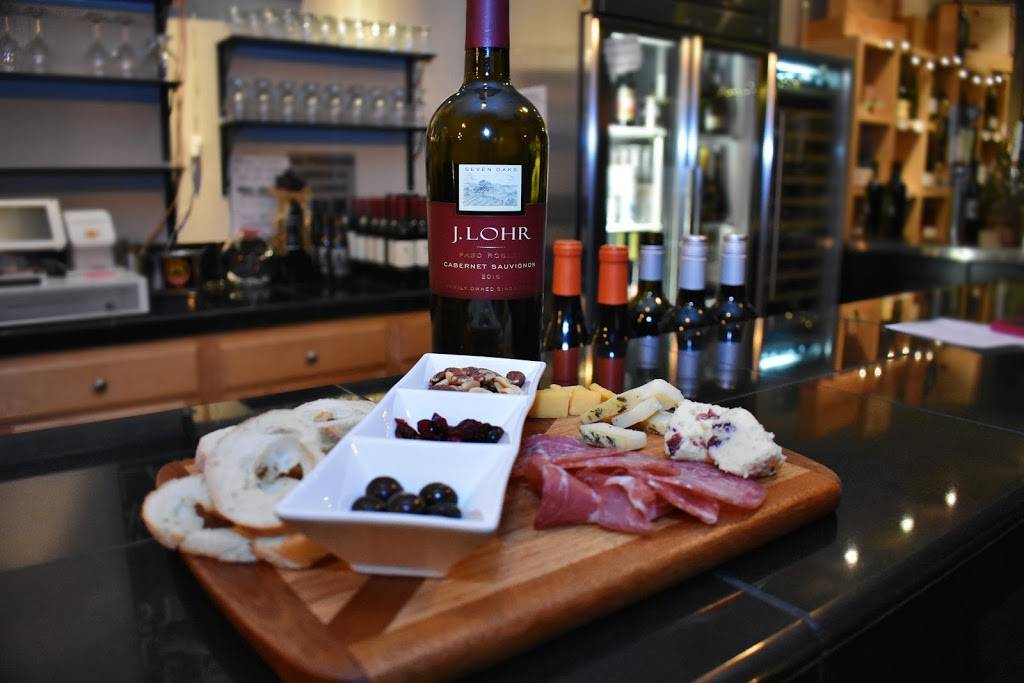 Wine Me Up | restaurant | 3900 Coffee Rd #2, Bakersfield, CA 93308, USA | 6615888556 OR +1 661-588-8556