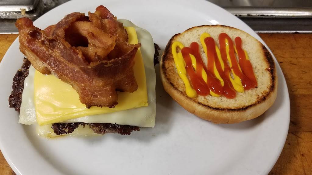 Cornerstone Café | restaurant | 19 E Main St, Glenville, WV 26351, USA | 3044627454 OR +1 304-462-7454