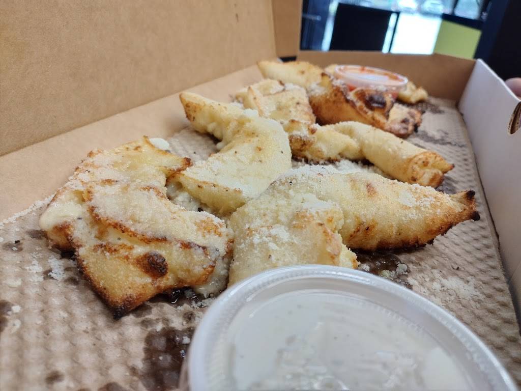 &pizza - Willow Lawn | restaurant | 1601 Willow Lawn Dr #305, Richmond, VA 23230, USA | 2025587549 OR +1 202-558-7549