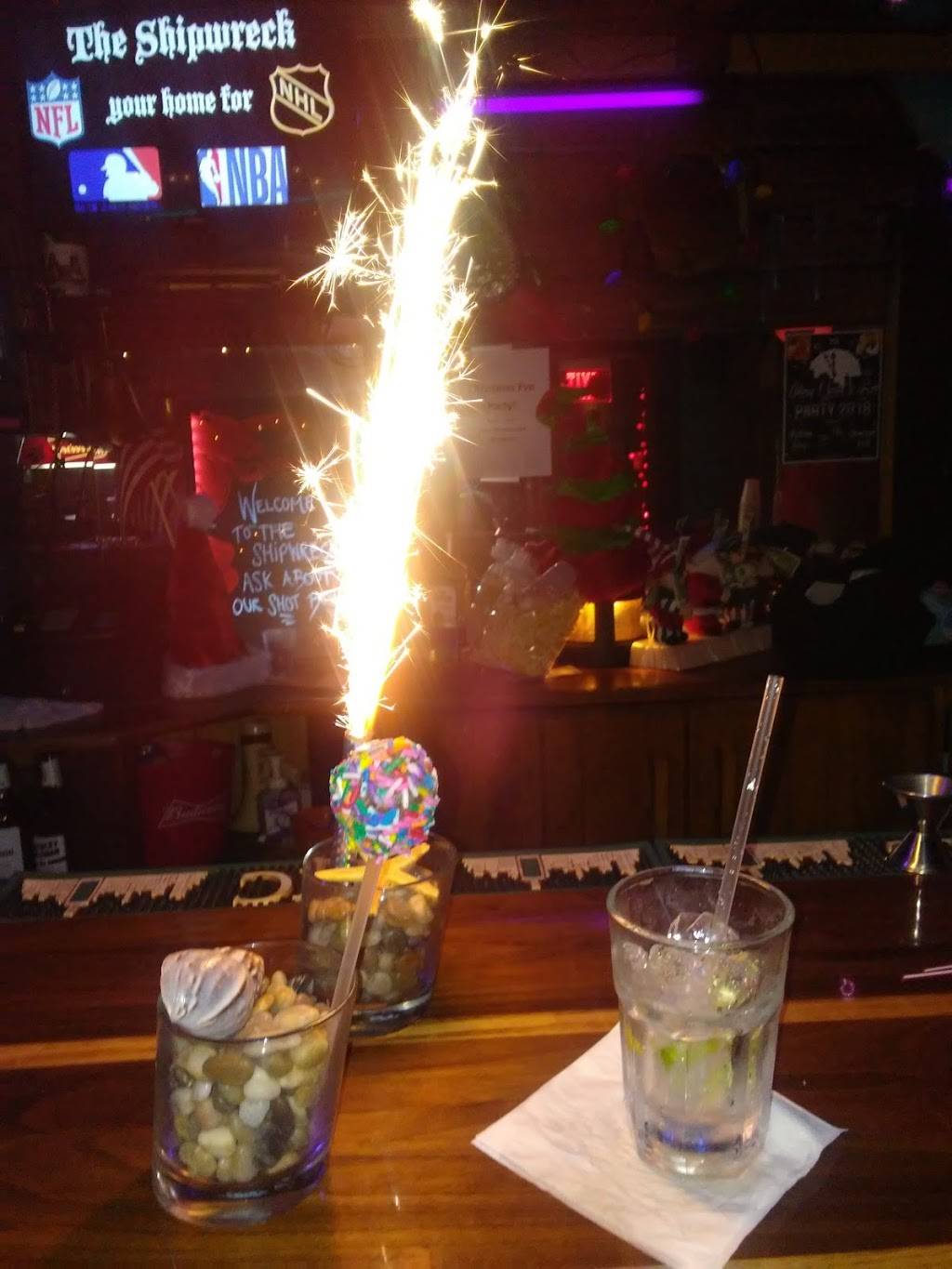 Samgelo’s Pizza | restaurant | 650 Mandalay Ave, Clearwater Beach, FL 33767, USA | 7274472020 OR +1 727-447-2020