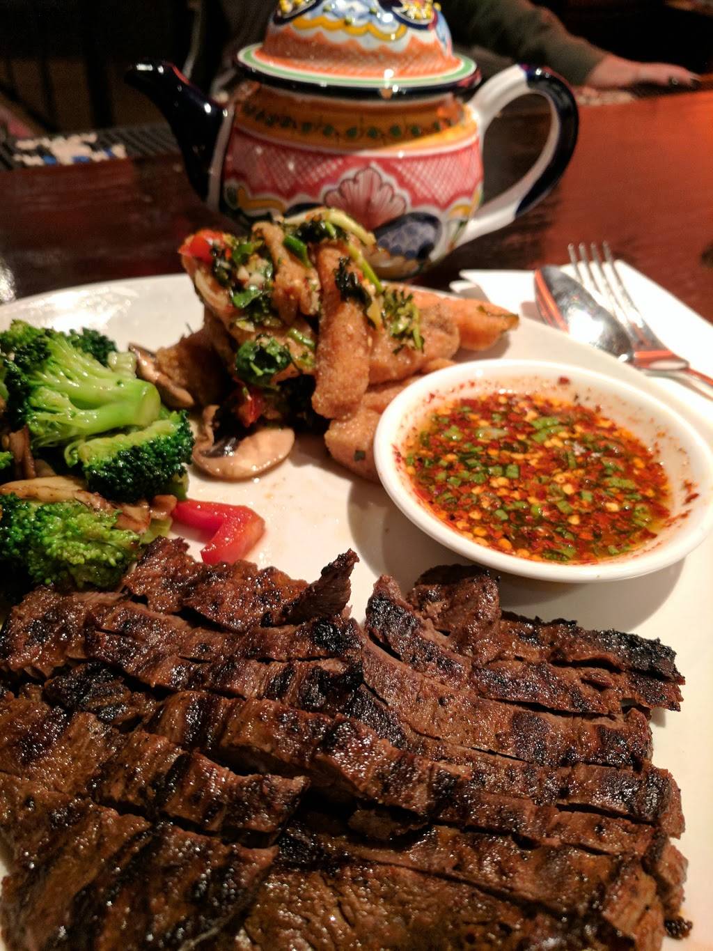 Thai Rock | restaurant | 375 Beach 92nd St, Far Rockaway, NY 11693, USA | 7189455111 OR +1 718-945-5111