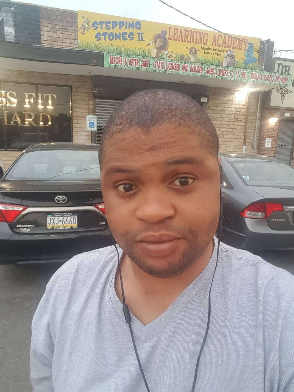 Dunkin | cafe | 3218 Willits Rd, Philadelphia, PA 19136, USA | 2156736800 OR +1 215-673-6800