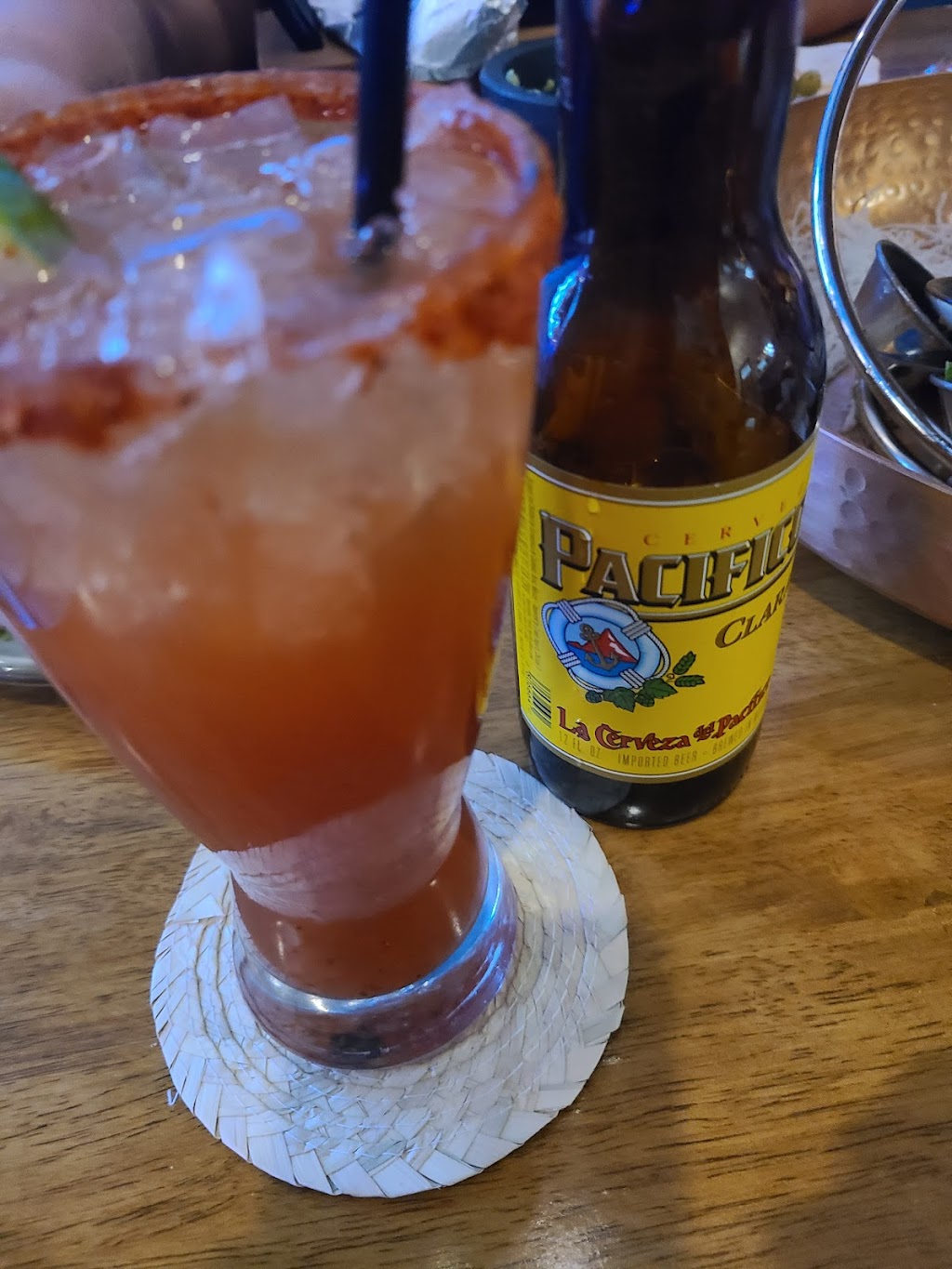 CRUDA Mariscos & Oyster Bar | restaurant | 31 N Scott Ave, Tucson, AZ 85701, USA | 5202070589 OR +1 520-207-0589