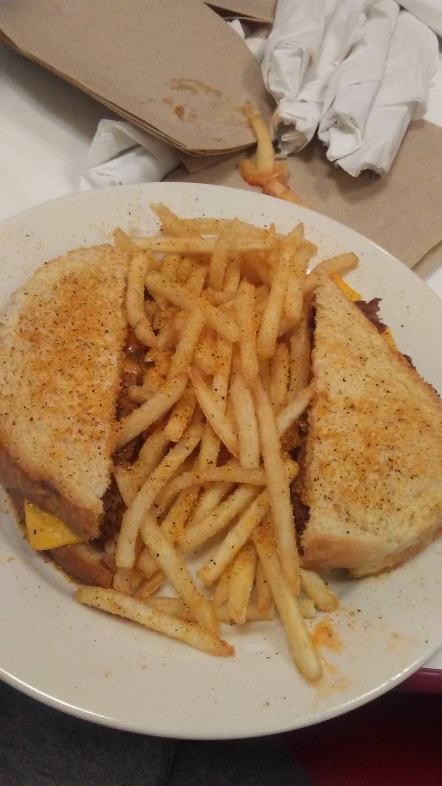 Steak n Shake | restaurant | 2717 S Hurstbourne Pkwy, Louisville, KY 40220, USA | 5024913397 OR +1 502-491-3397