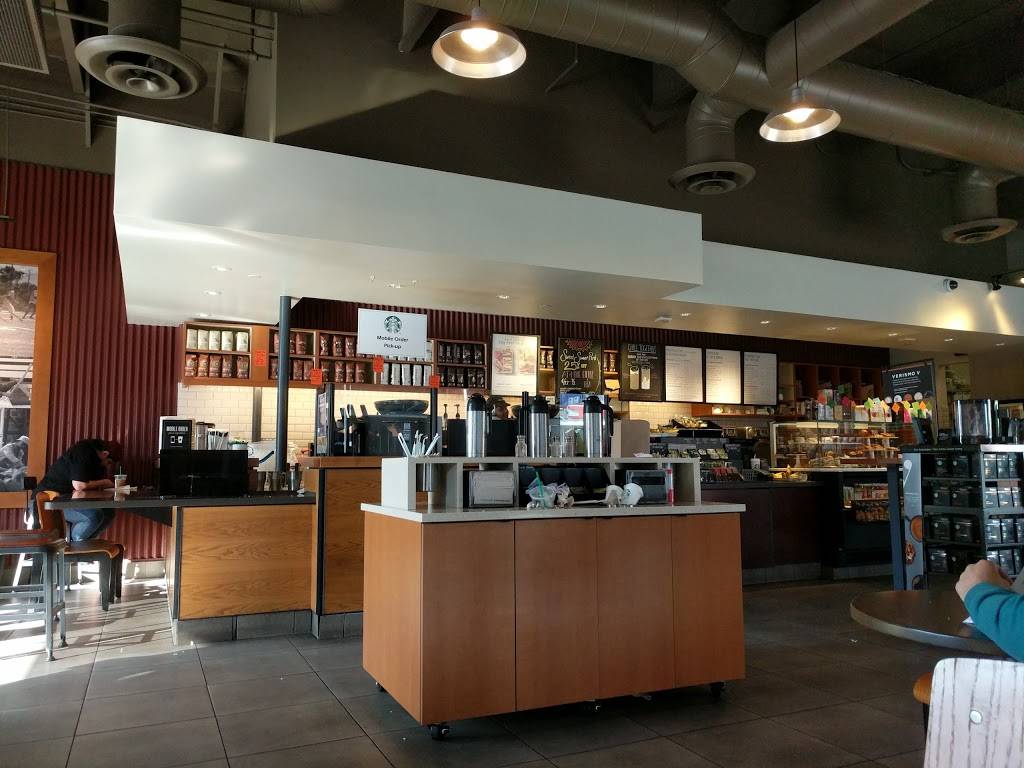 Starbucks | cafe | 1711 N Victory Pl, Burbank, CA 91502, USA | 8188433979 OR +1 818-843-3979